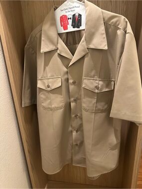 Men's Short-Sleeve Navy khaki shirt